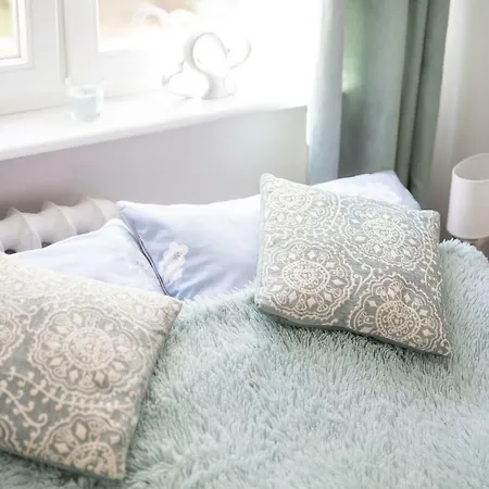 Ujasia * Σλούπσκ